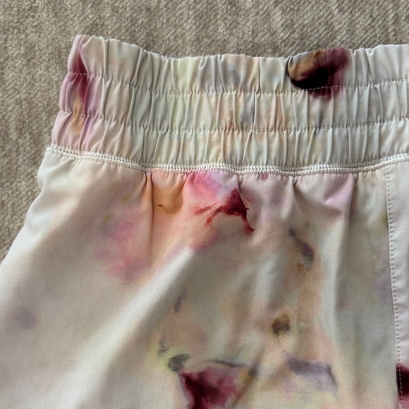 CALIA by Carrie Underwood High Waist Step Up shorts - Picture 4 of 8